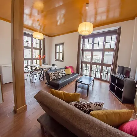 Apartment Galeria De Pintores Vivos