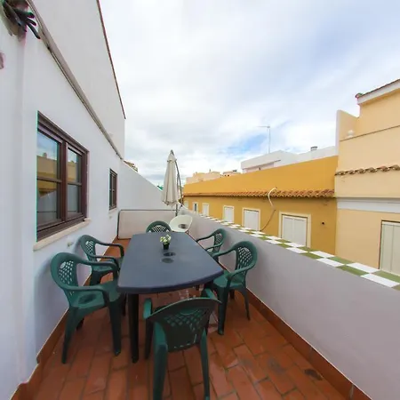 Apartment Galeria De Pintores Vivos
