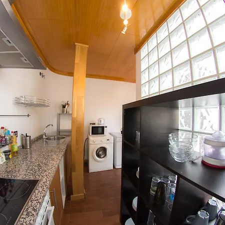 Galeria De Pintores Vivos Apartment *