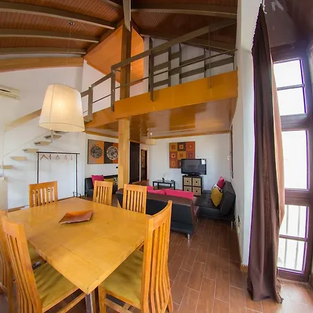 Apartment Galeria De Pintores Vivos *